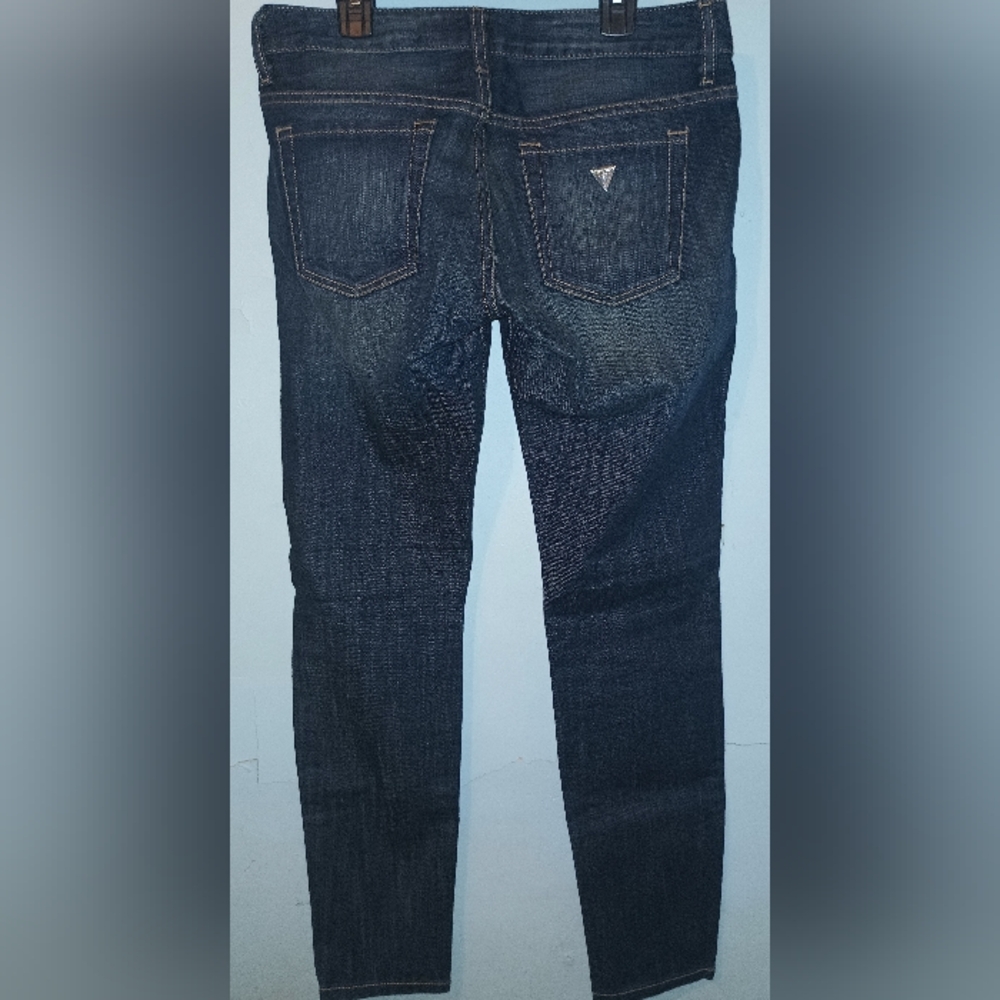 Guess Jeans - Picture 5 of 13
